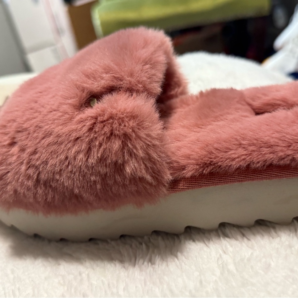 New Koolaburra Pink Plush Slippers by Ugg